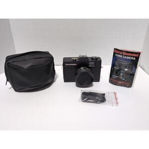 Vintage Sports Illustrated 35mm Film Camera With Case 1:6 50mm- UNTESTED